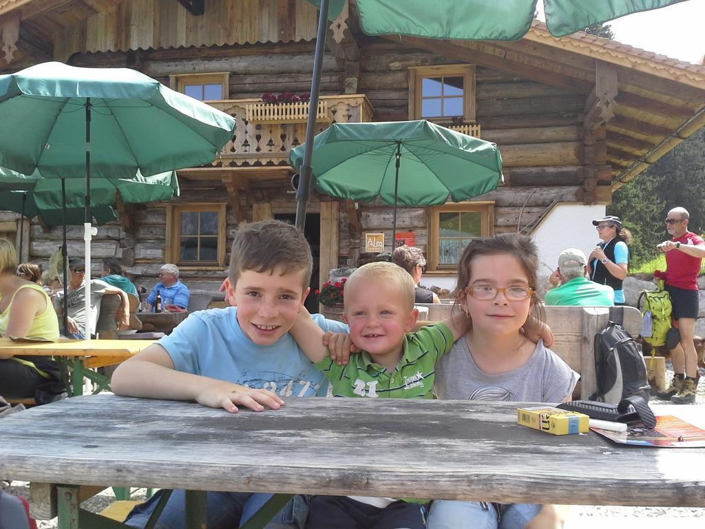 Hotel Pension Barbara Sankt Martin am Tennengebirge Luaran gambar