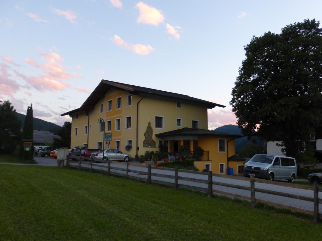 Hotel Pension Barbara Sankt Martin am Tennengebirge Luaran gambar