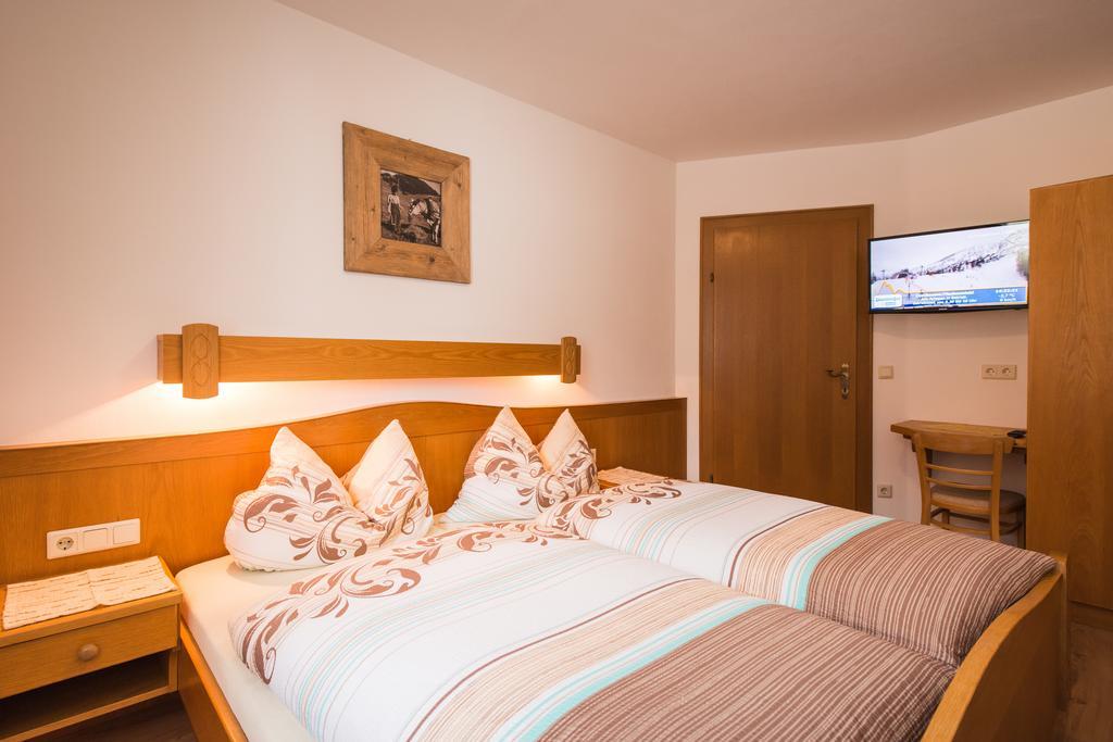 Hotel Pension Barbara Sankt Martin am Tennengebirge Luaran gambar